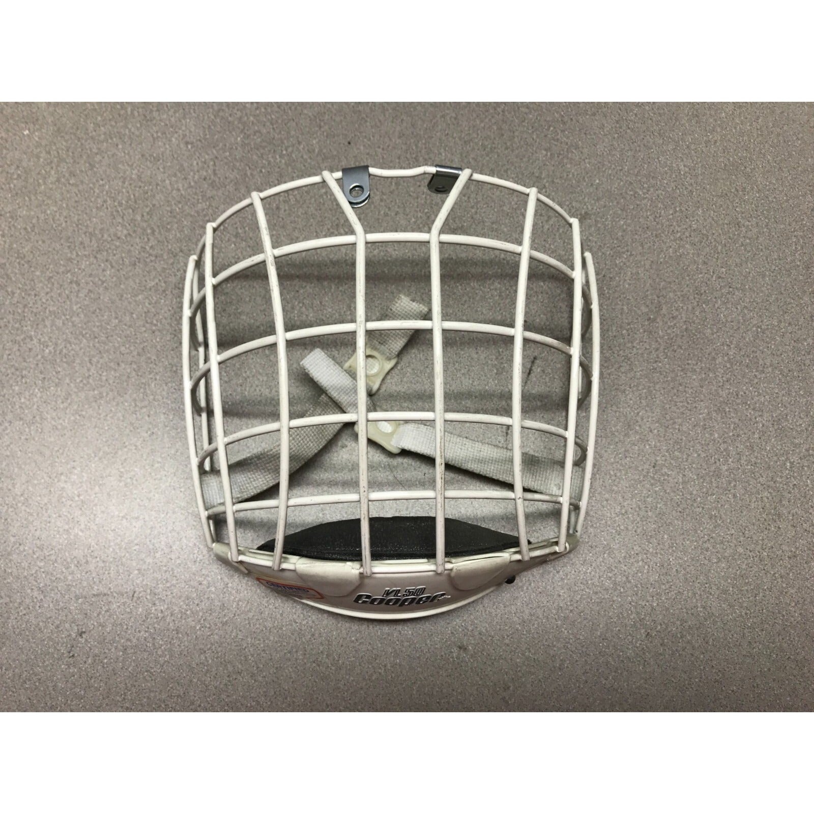 Cooper Hockey Face Mask Cage White VL 50 w/ Chinstrap Vintage front view