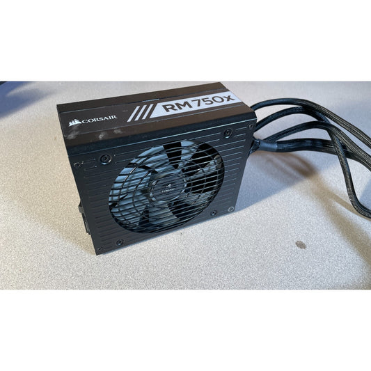 Corsair RM750x Model RPS0016 Power Supply front view
