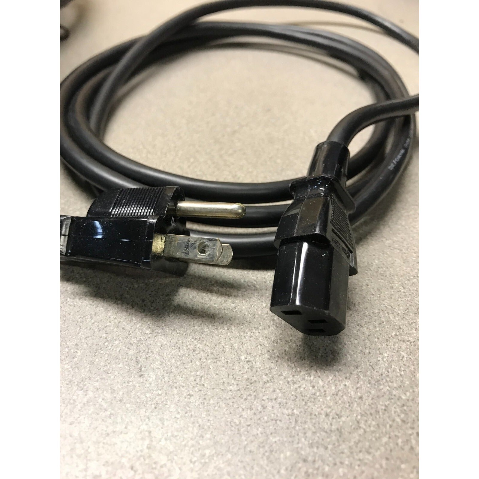Acros 325SE Computer - Includes various cables and Leather Carrying Bag power cord