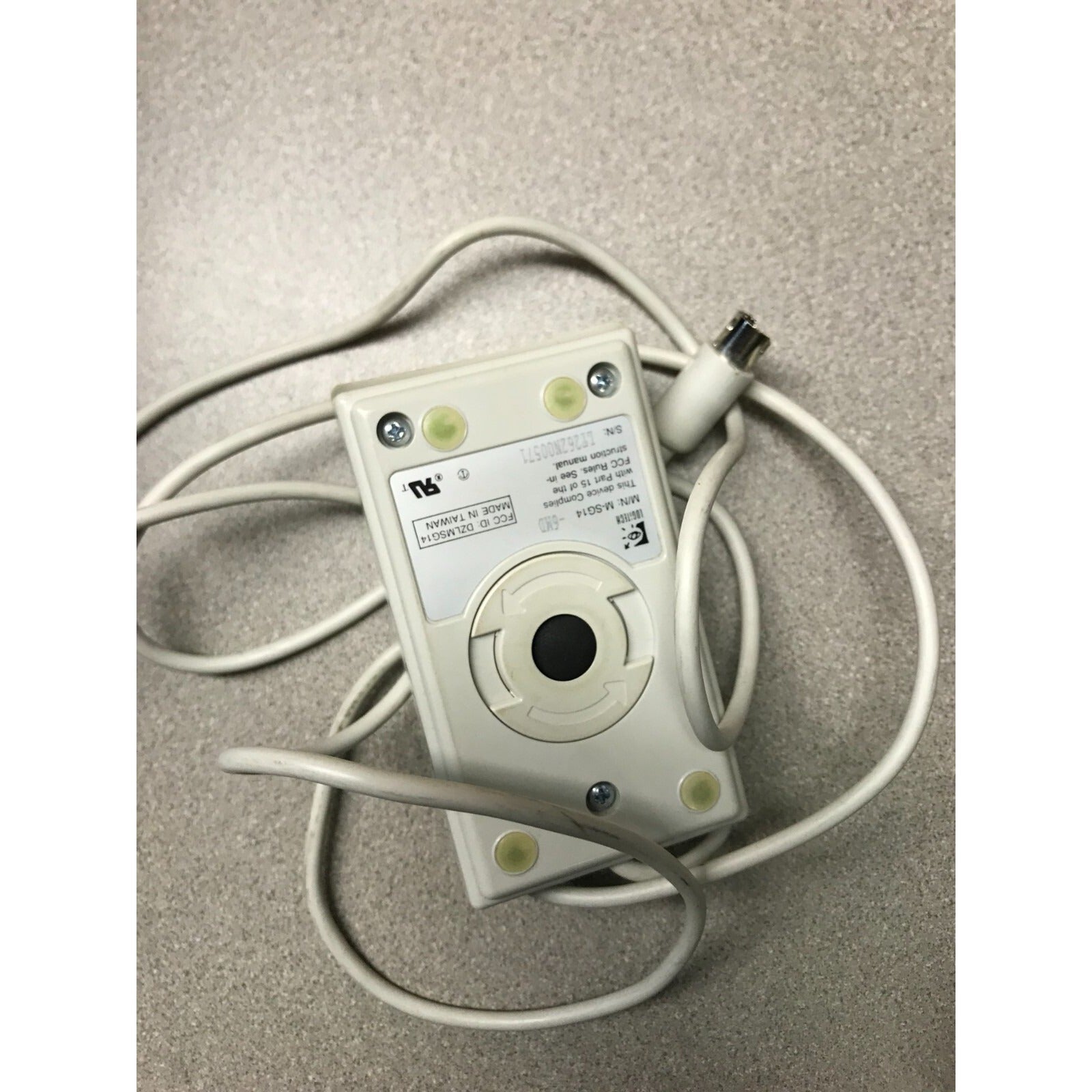 Acros 325SE Computer - Includes various cables and Leather Carrying Bag mouse
