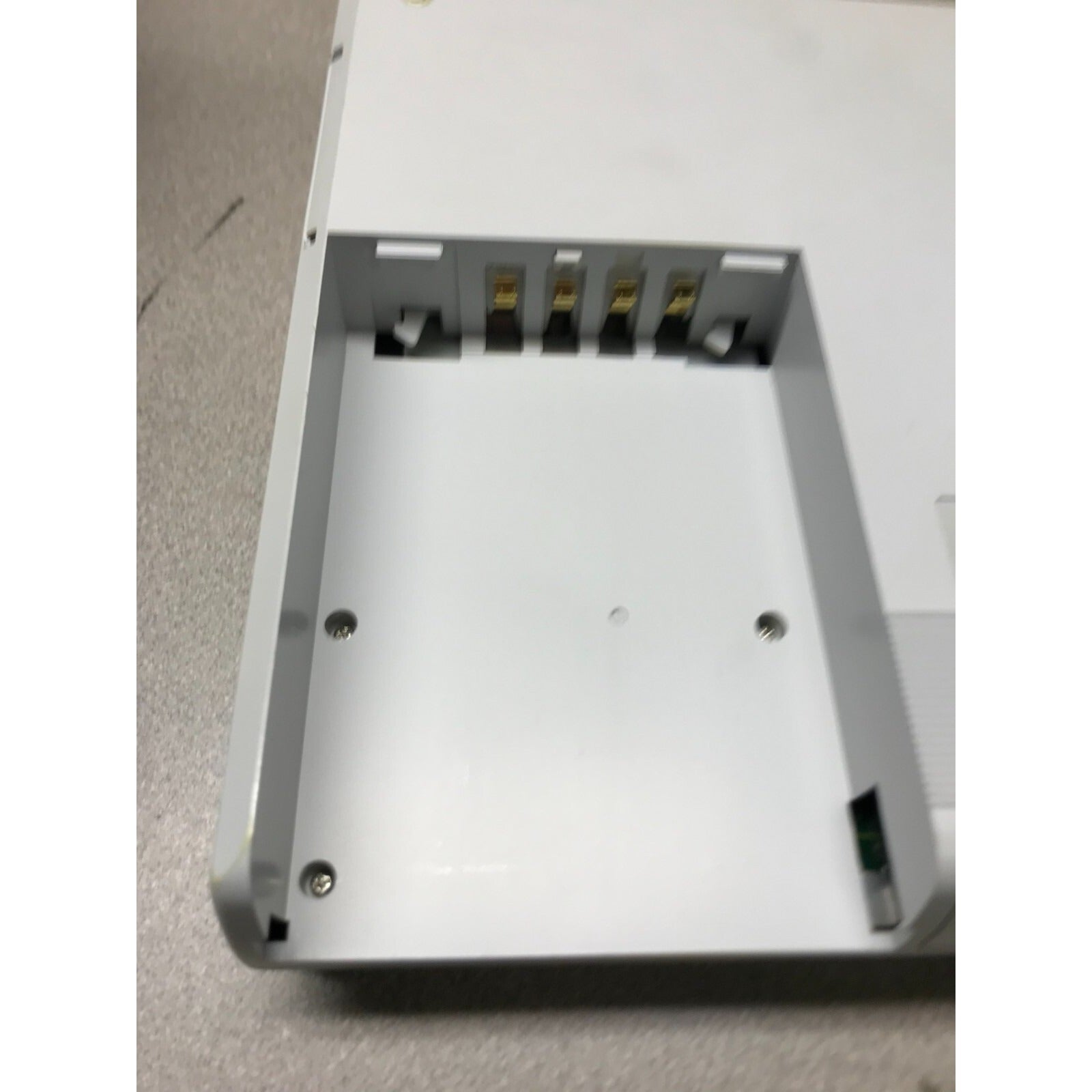 Acros 325SE Computer - Includes various cables and Leather Carrying Bag laptop battery slot