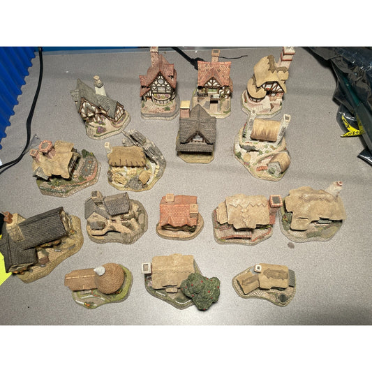 David Winter Cottages - Lot of 16