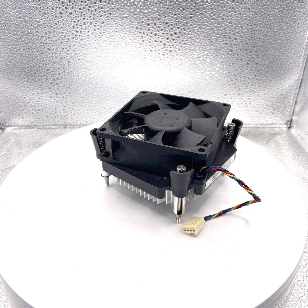 Delta CN-0P244H-73307-914-00FE Cooling Fan with Heatsink top and side view