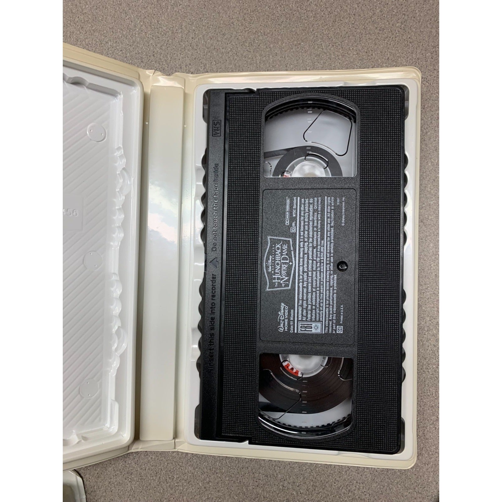 The Hunchback of Notre Dame 1 and 2 (Disney Movie VHS 1996 and 2002)
video tape in case