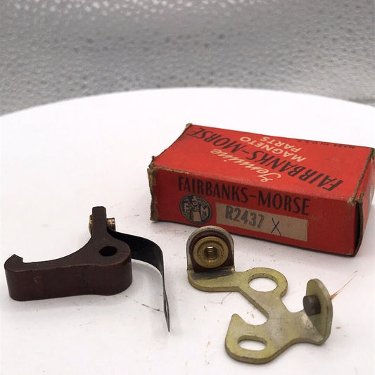 Fairbanks Morse R2437 Magneto Ignition Points Set Used view of items included and box