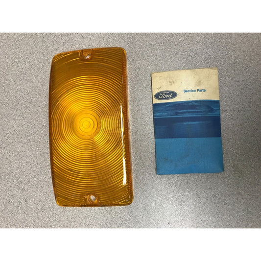 Ford F100 69 to 72 Econoline Van Turn Signal Lens Amber D1UZ13208A front view 