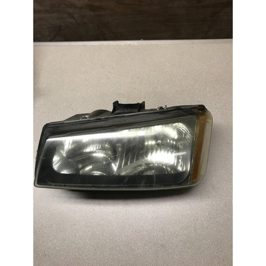 GM 16530938 Left Top Headlight Lens, Fits 2003 Chevy Silverado 2500HD
