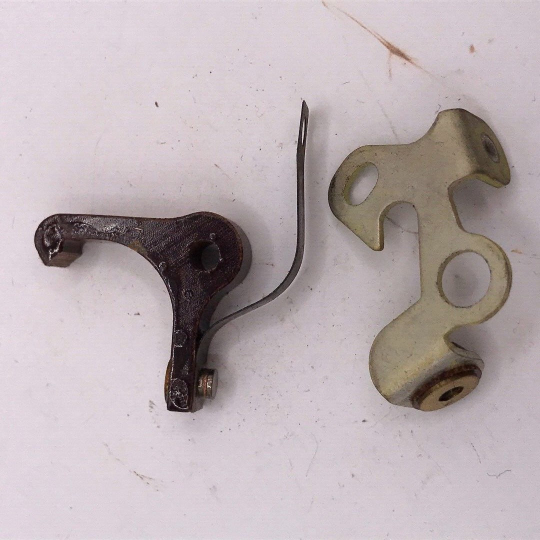 Fairbanks Morse R2437 Magneto Ignition Points Set Used top view of parts closeup