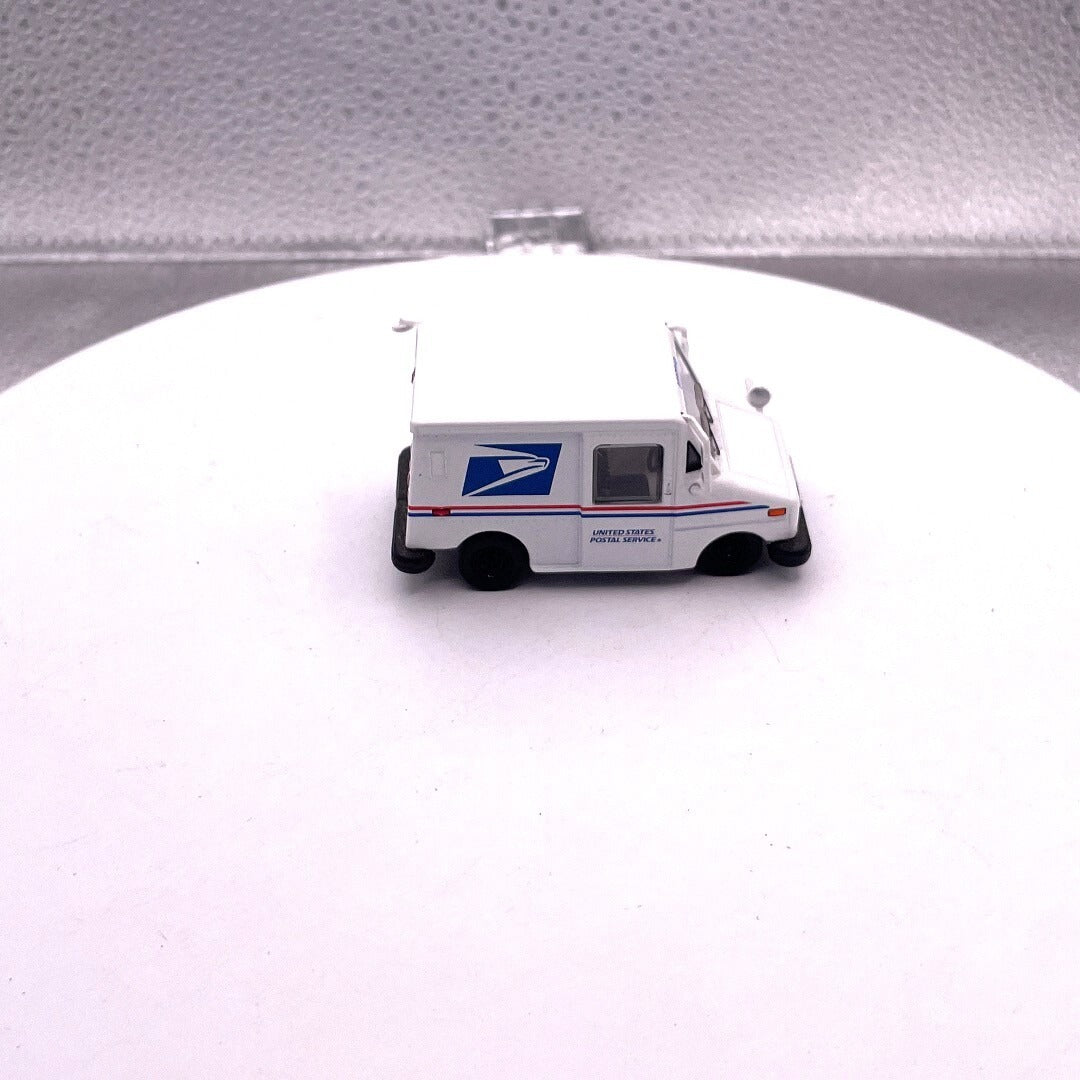 Greenlight Hobby Exclusive 2017 US Postal Vehicle, 1/64 Scale, GL126
 driver's side view