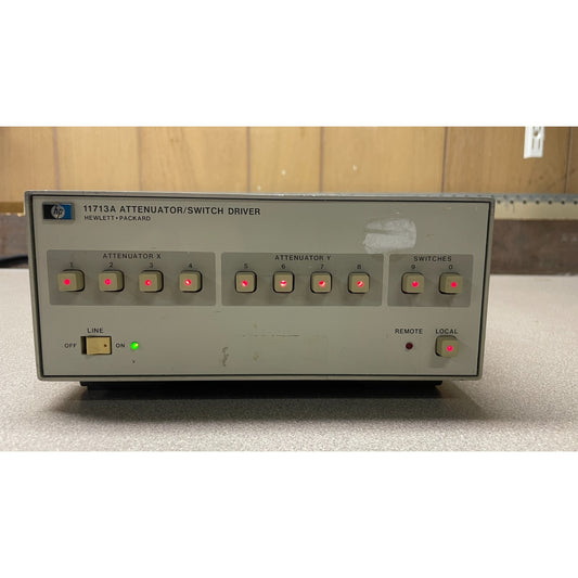 HP 11713A Attenuator Switch Driver front panel powered on all LEDs illuminated