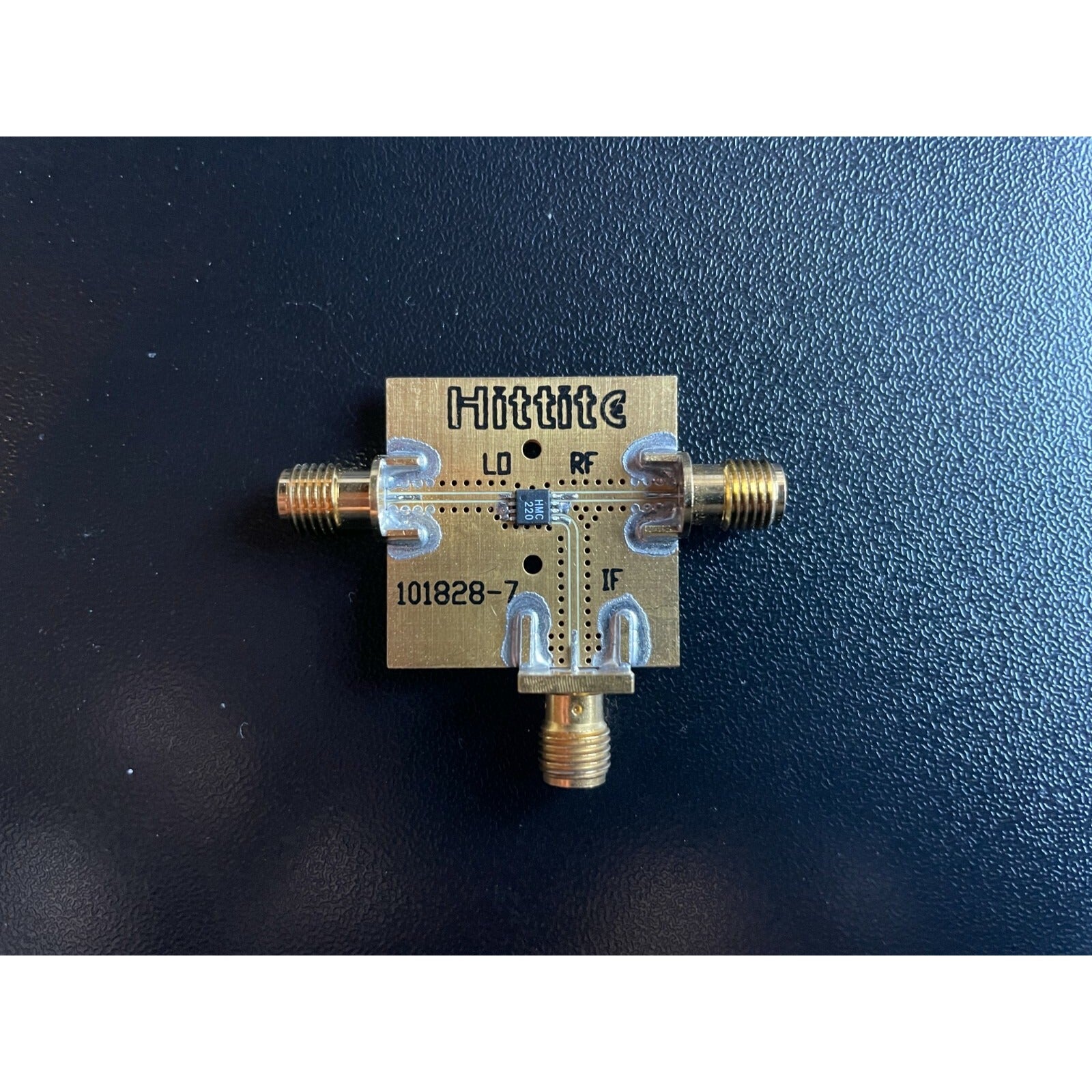 Hittite 101828-7 top view of transistor