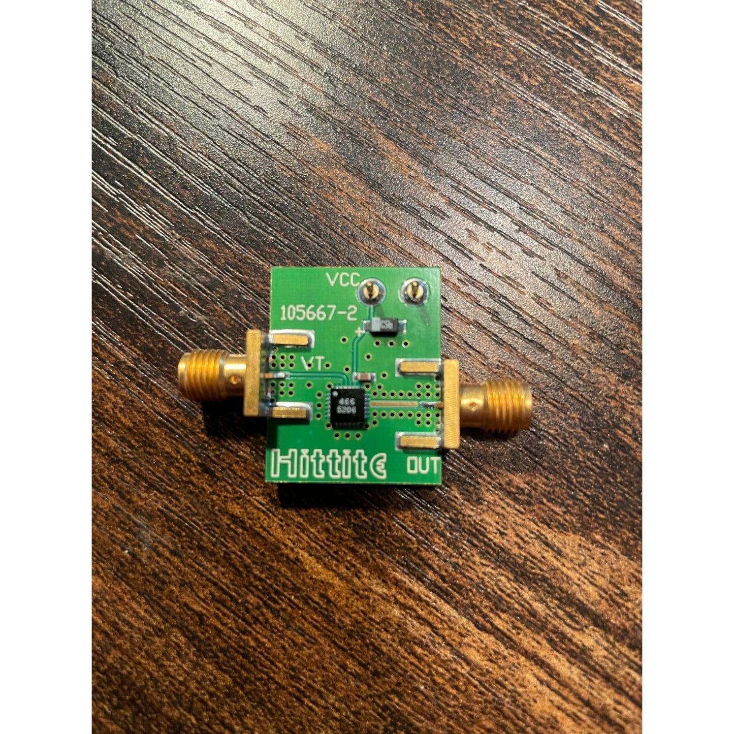 Hittite 105667-2 top view of transistor