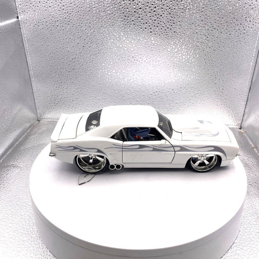 Hot Wheels 1969 Chevy Camaro White Flame Die Cast, Scale: 1/24 passenger side view
