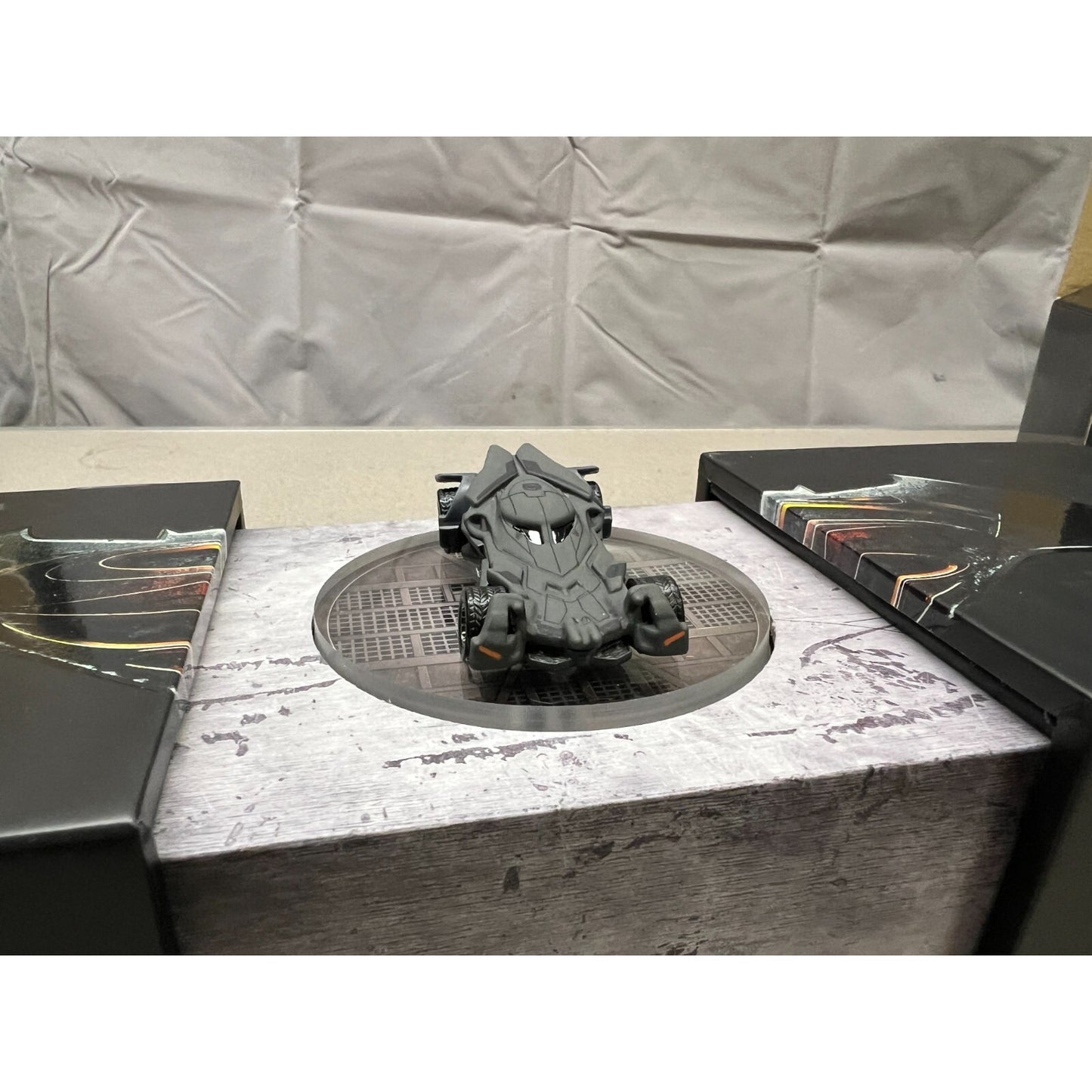 Hot Wheels: Batman v Superman Dawn of Justice (Comic Con Piece) car 