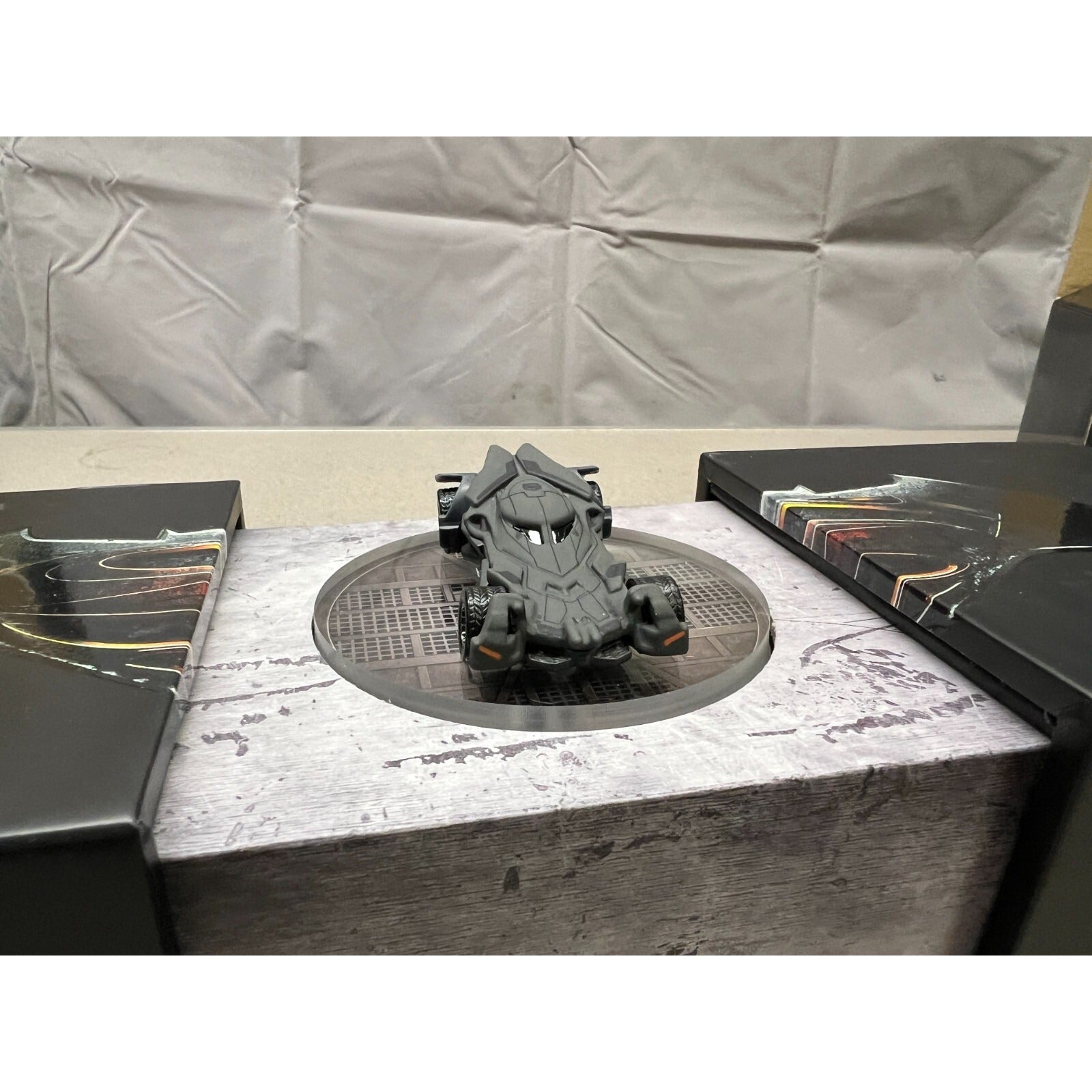 Hot Wheels: Batman v Superman Dawn of Justice (Comic Con Piece) car 