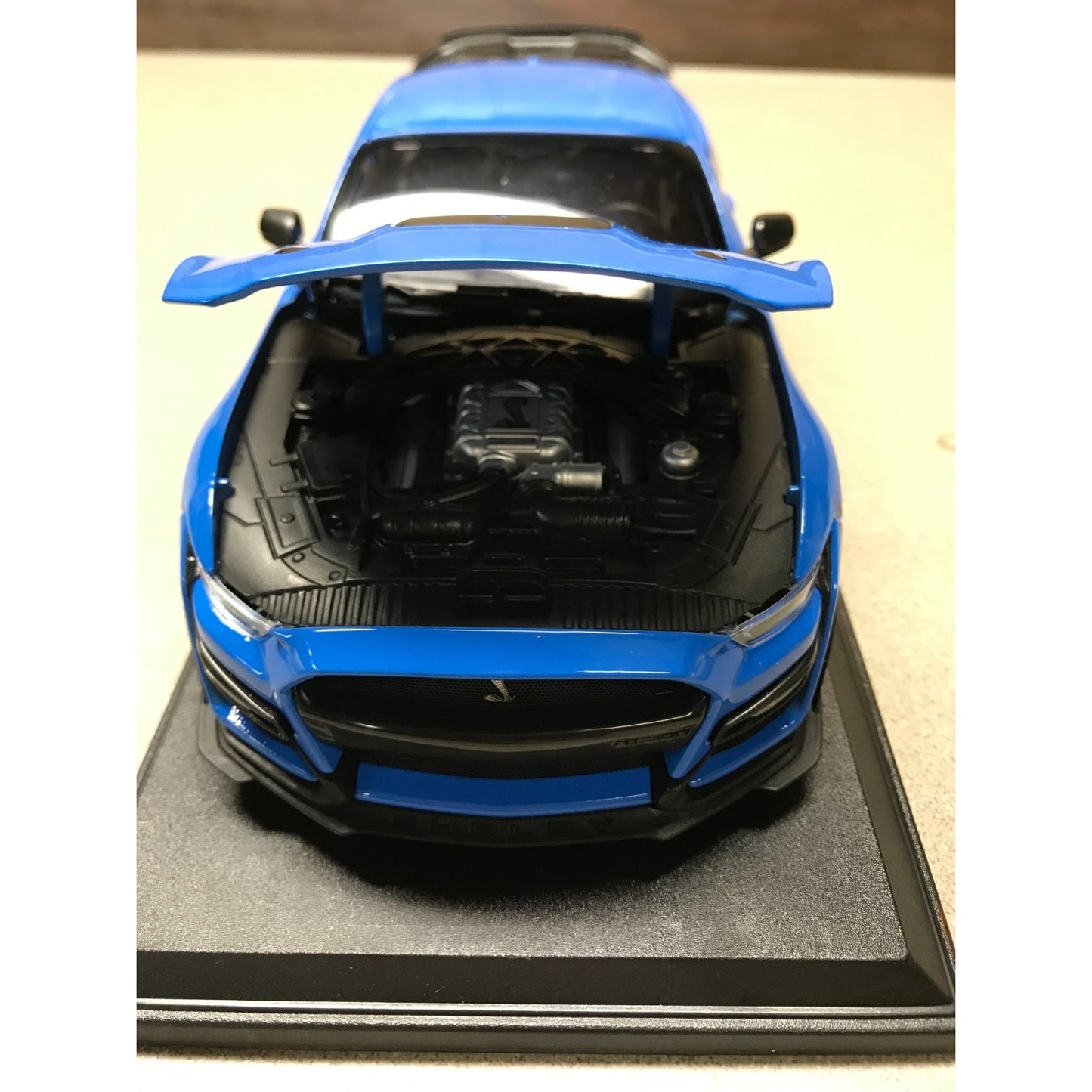 2020 Mustang Shelby GT500 Royal Blue Maisto Die Cast 1:18 Scale on Stand front end view with hood open