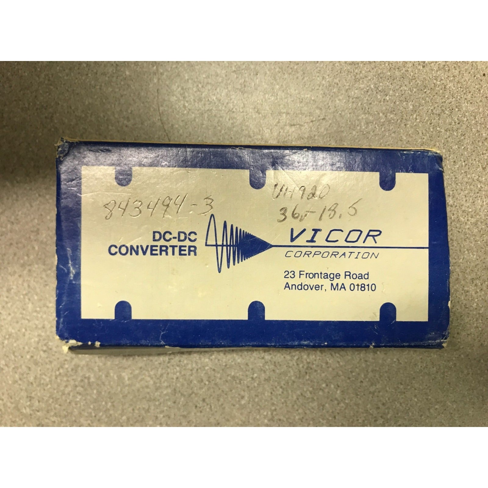 Vicor 48VDC to 24VDC Converter Model VI-133 box with vicor logo 