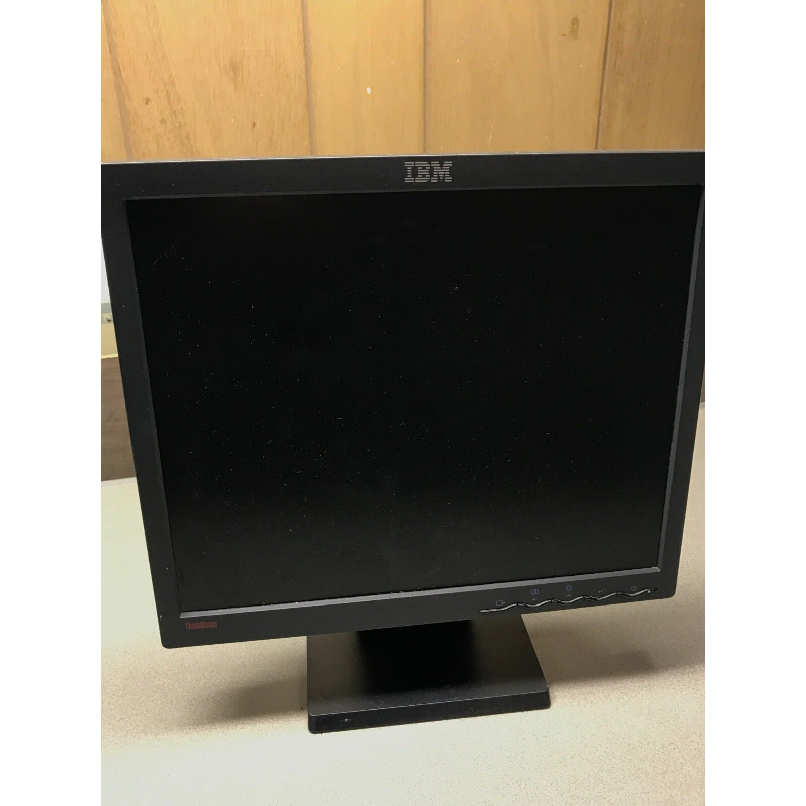 IBM ThinkVision 17in Computer Monitor Model 9417-AC1