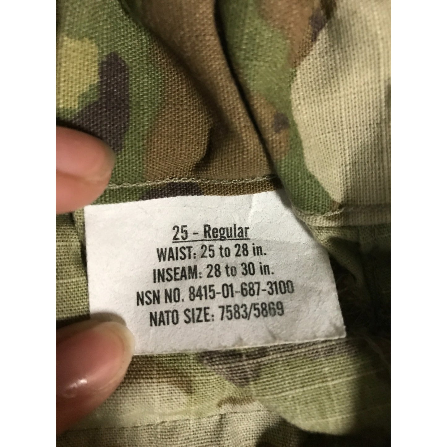 Army Combat Uniform Female Pants OCP Pattern Size 25 Regular size tag closeup