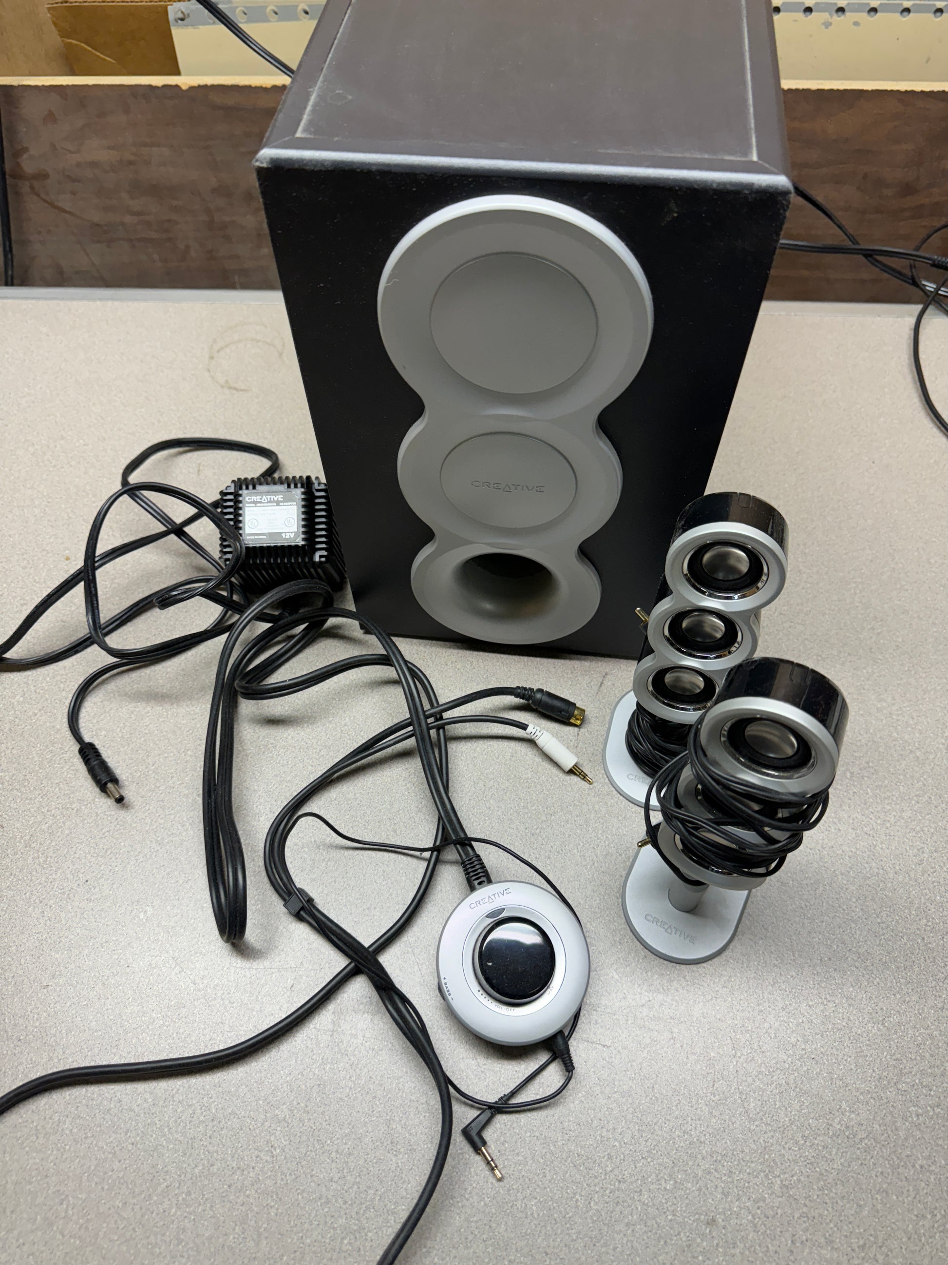 Creative Labs I-Trigue 3400 Computer 2.1 Speaker system MF0235 