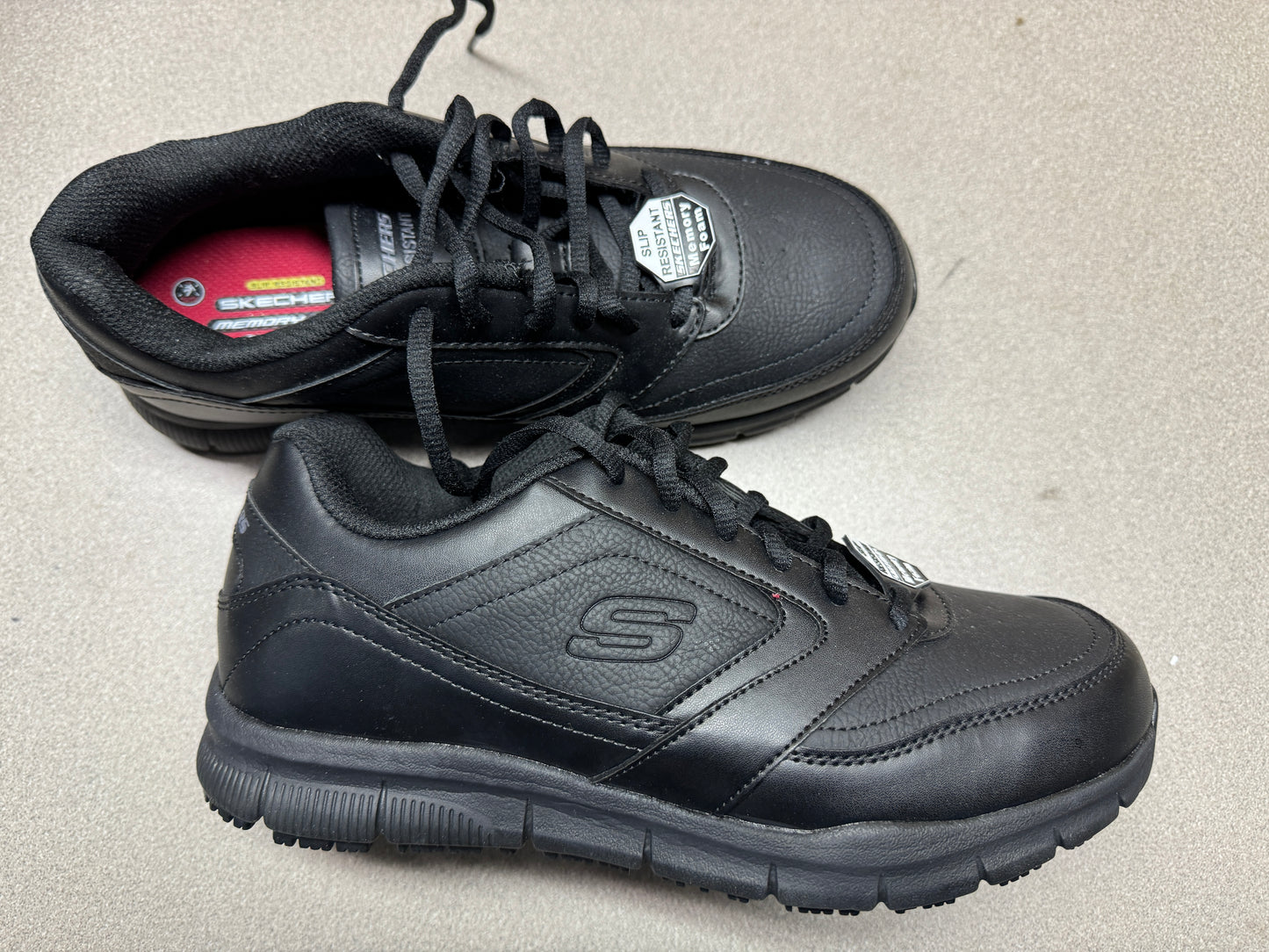 Skechers Wide Fit Memory Foam - Women's Size 9, 77235W/BLK