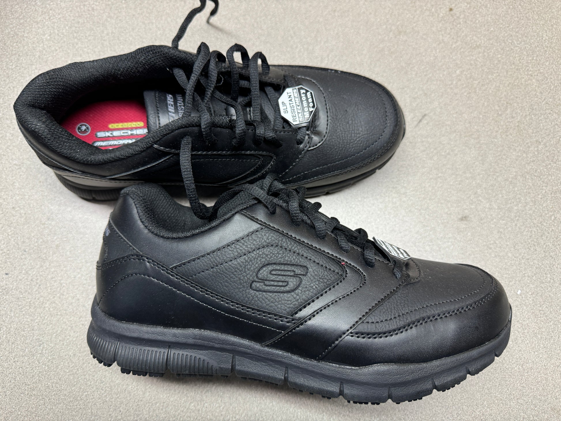 Skechers Wide Fit Memory Foam - Women's Size 9, 77235W/BLK