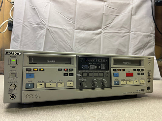 SONY Video Cassette Recorder, Video Hi8, Model EVO-9720 (with RM-e9720 editing controller