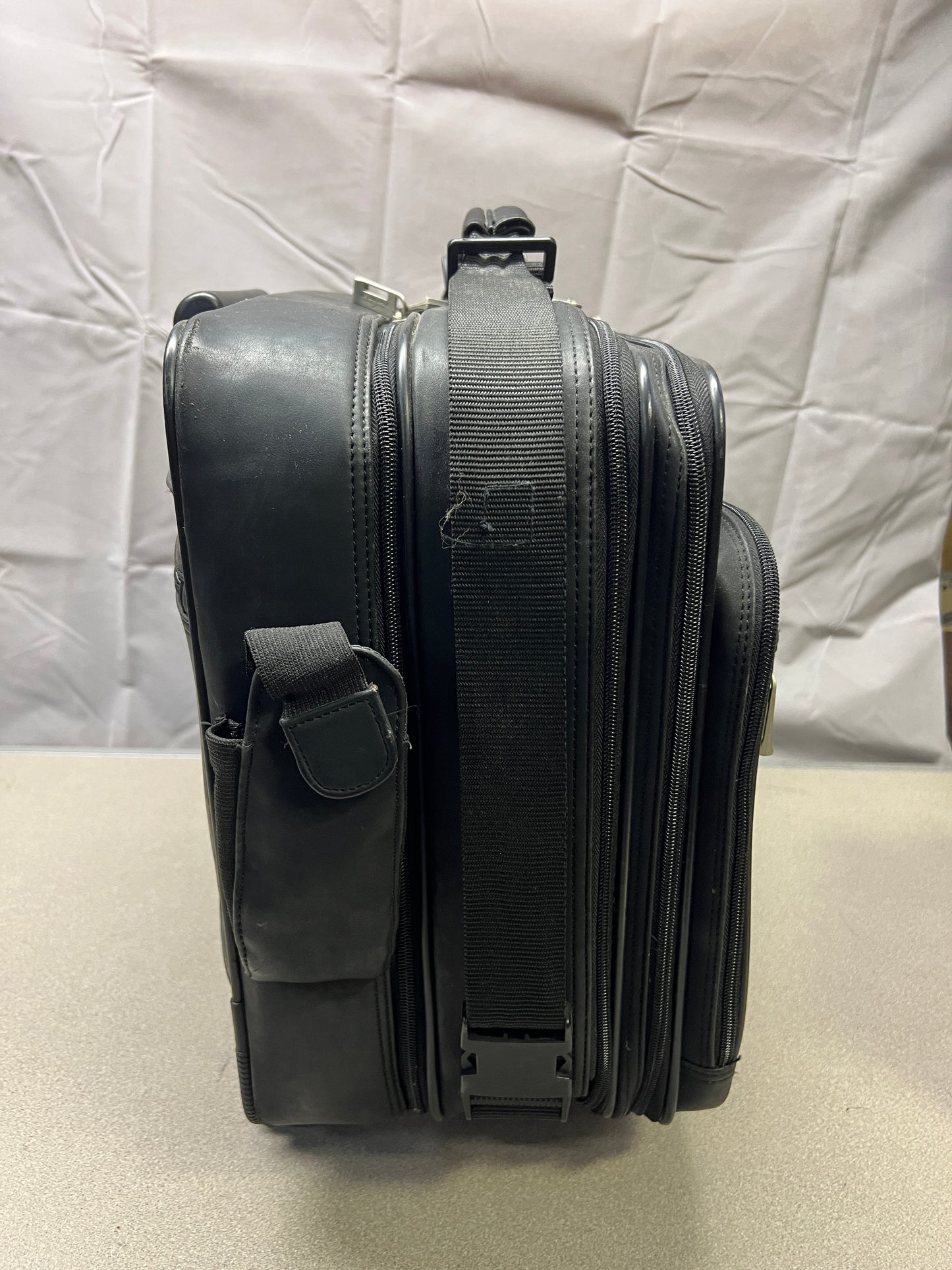 Black U.S. Luggage New York Leather Travel Bag - side view