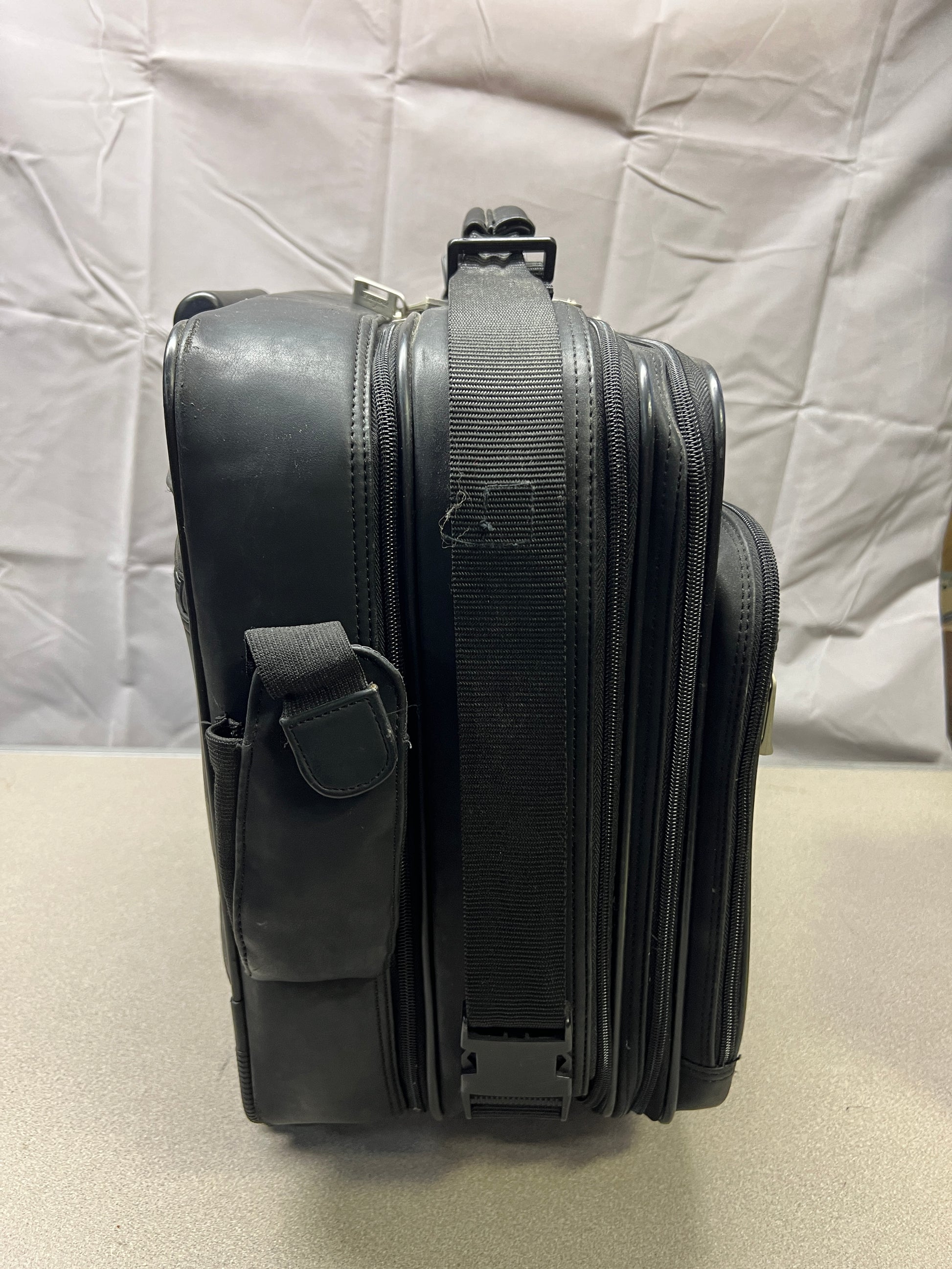 Black U.S. Luggage New York Leather Travel Bag - side view