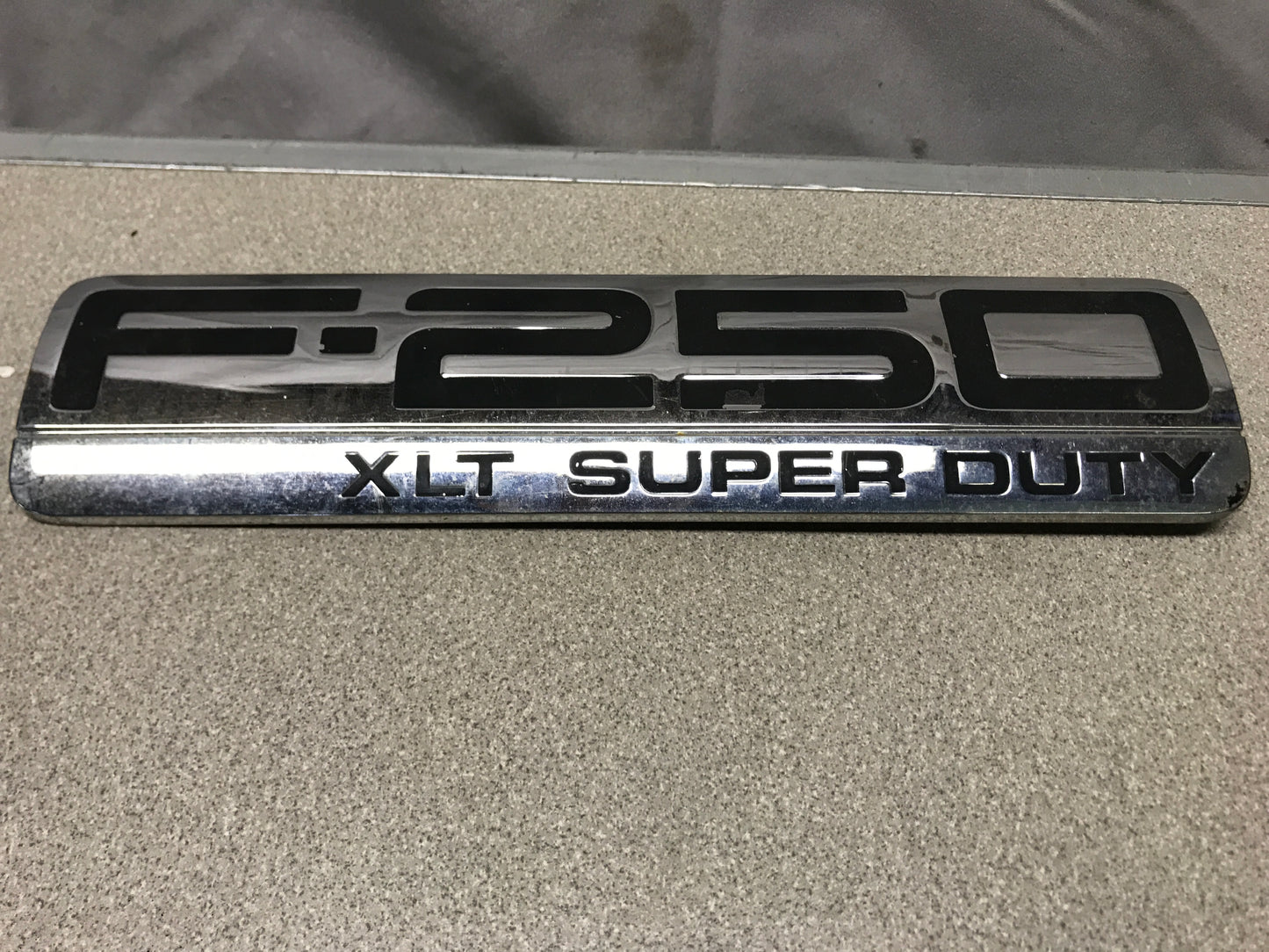 Ford F-250 XLT Super Duty Decal