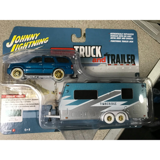 Johnny Lightning Limited Edition Truck and Trailer 2005 Cadillac Escalade front of package