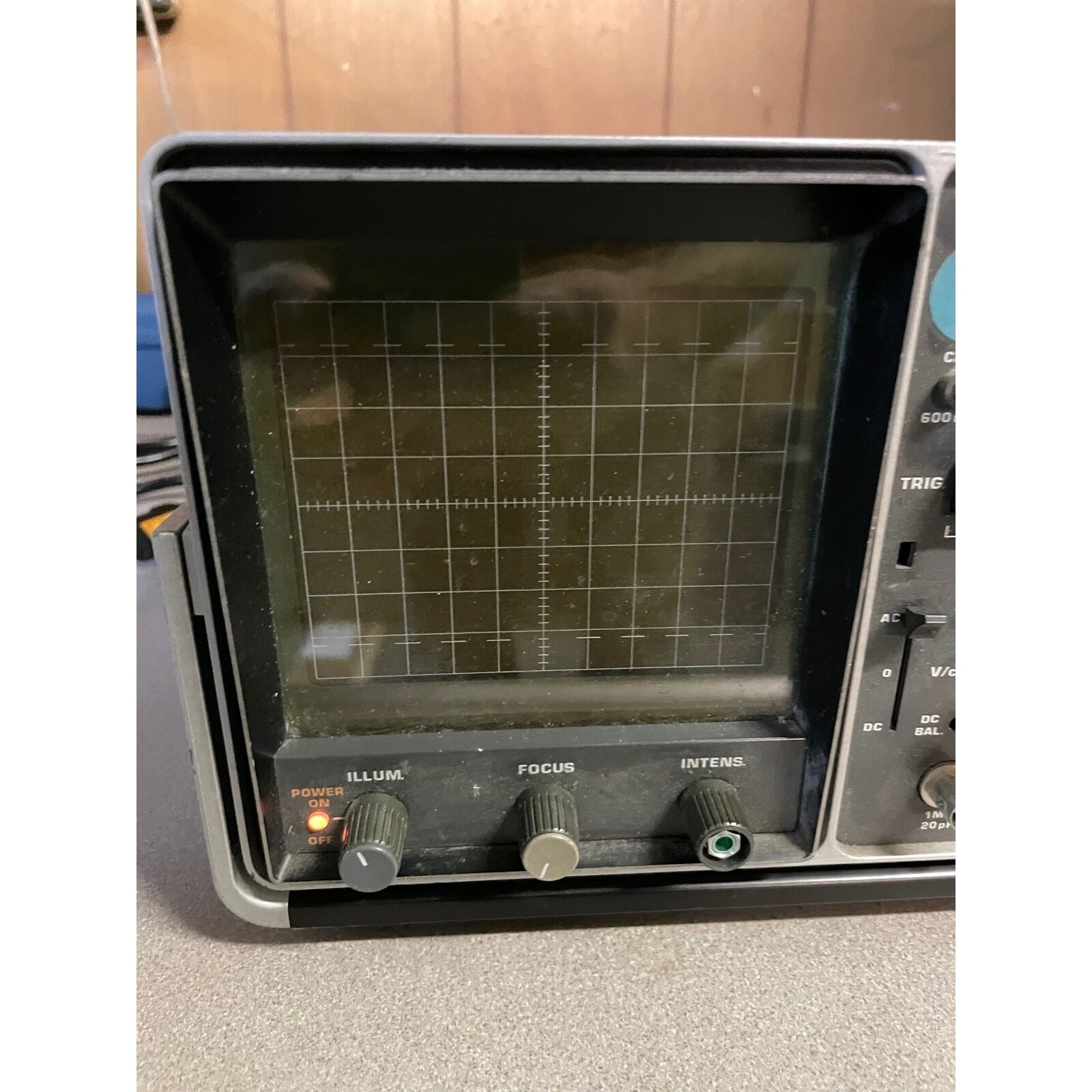 Philips PM 3232 0-10 MHz screen closeup