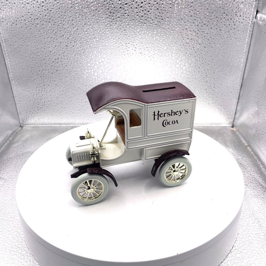 ERTL Replica 1905 Ford's First Delivery Car Hershey's Cocoa, Bank With Key! passenger side view