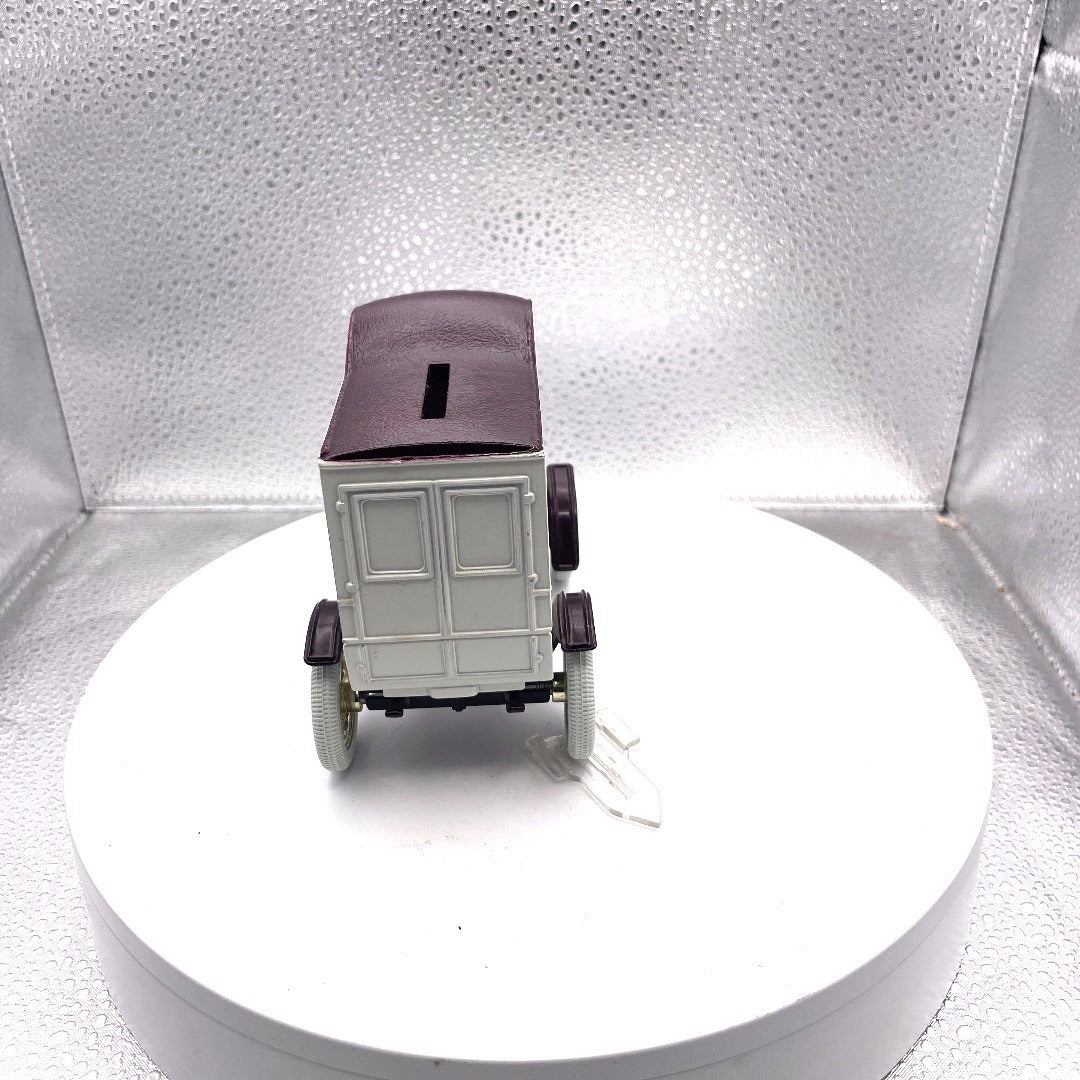 ERTL Replica 1905 Ford's First Delivery Car Hershey's Cocoa, Bank With Key! back end view