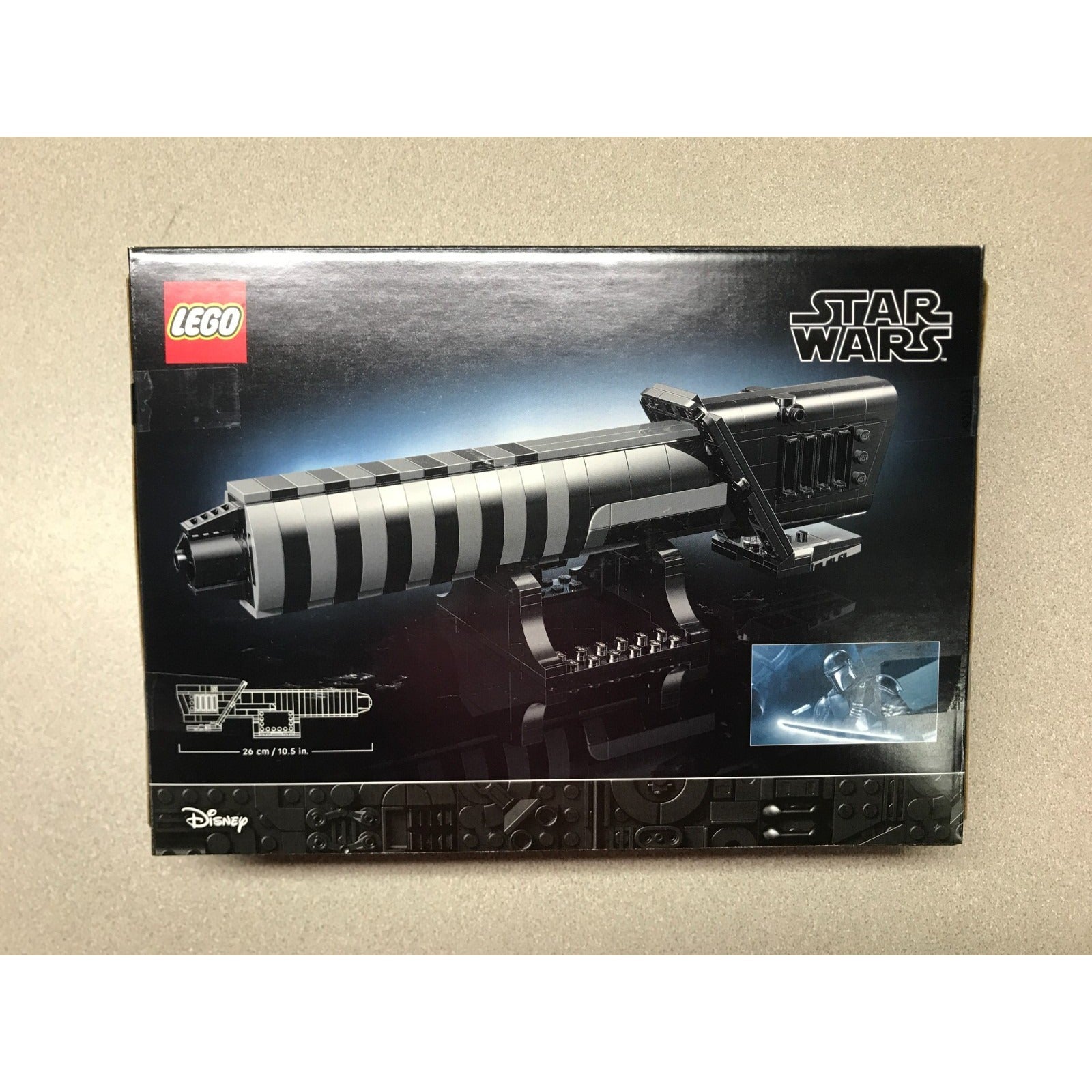 Lego Star Wars - The Darksaber - Set 40917 front of package showing item and detail