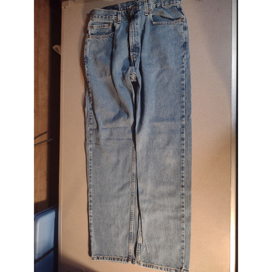 Levi's Strauss & Co Regular Fit Straight Leg W34 L32 front view
