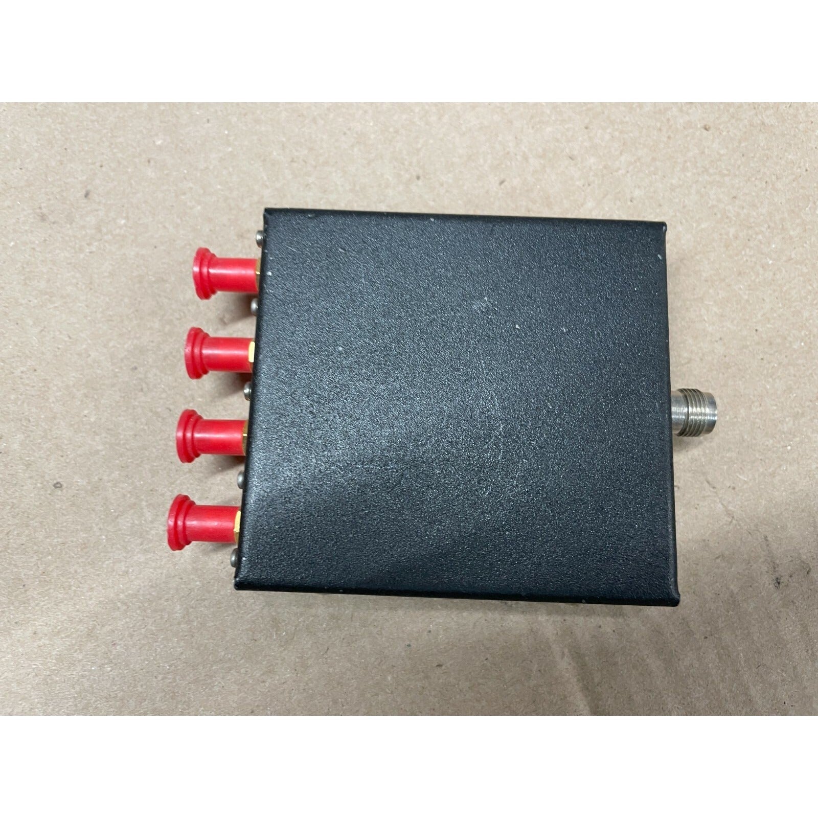 Celwave PD8814E TNC in to SMA 4-way Power Splitter 1453-1477 MHz
 top view