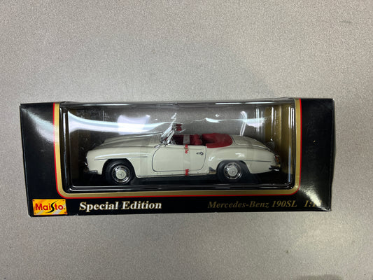 Maisito Special Edition 1:18 Mercedes Benz 190 SL (1955)  front of package displaying car