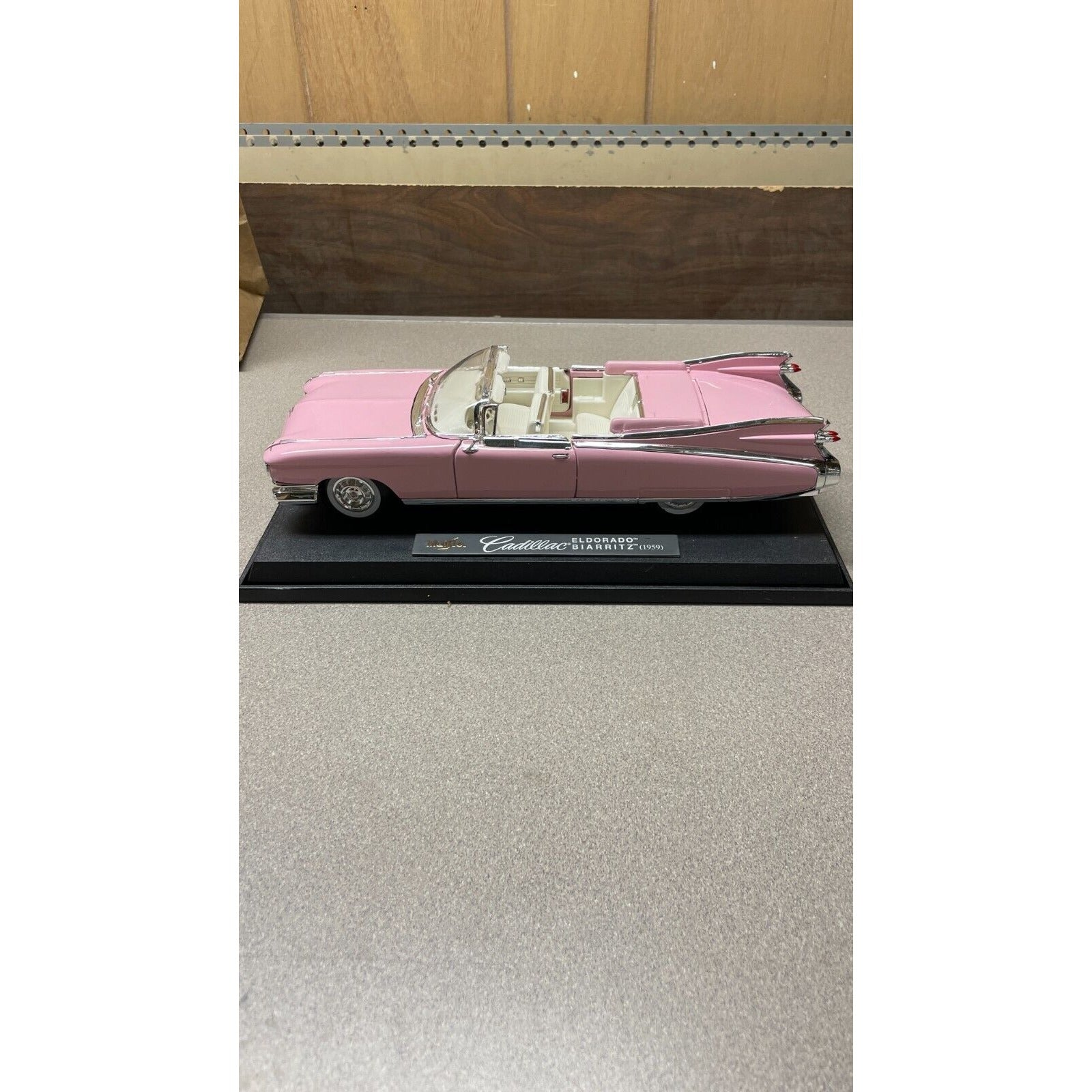 Maisto 1959 Eldorado Biarritz Pink Die Cast, Scale: 1/18 driver's side view