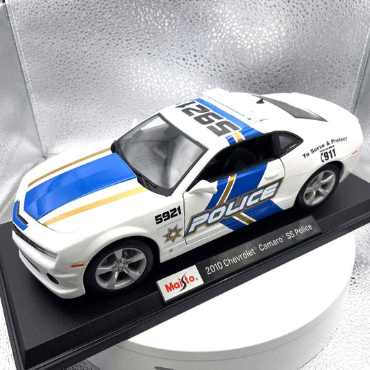 Maisto 2010 Chevrolet Camaro White Police Die Cast with Base, Scale: 1/18 11336