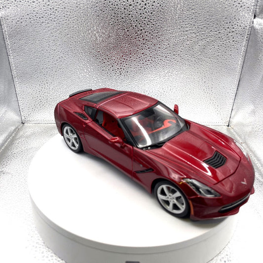 Maisto 2014 Corvette Stingray Red Die Cast, 1/18 Scale 11328 passenger/front side view