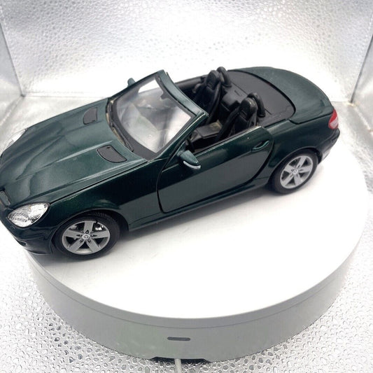 Maisto Mercedes-Benz SLK Green Die Cast, 1/18 Scale driver's side view