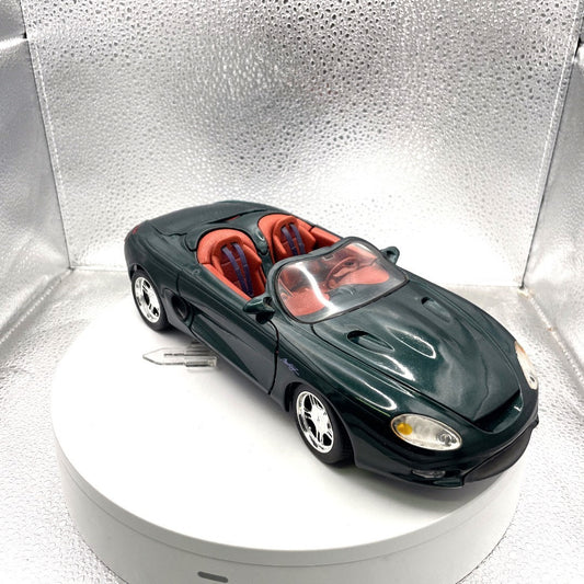 Maisto Mustang Mach III Green Die Cast, Scale: 1/18 passenger/front end view