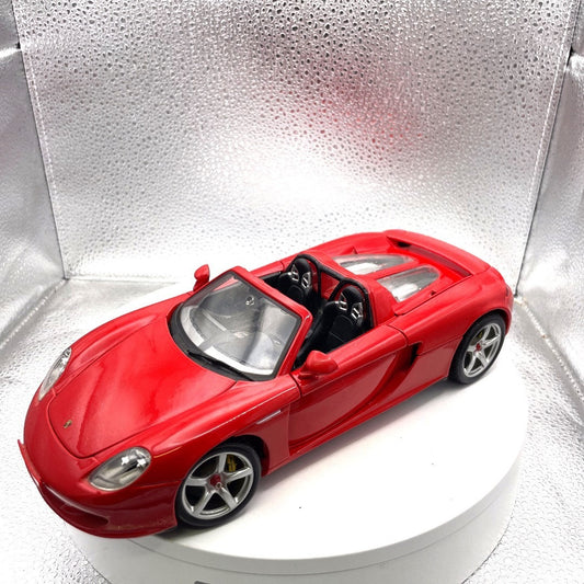 Maisto Porsche Carrera GT Red Die Cast, Scale: 1/18 front end/drivers side view
