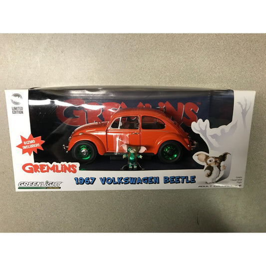 Moonlight Gremlins "Chase" 1967 VW Volkswagen Beetle 1:24 Limited Edition GREENLIGHT collectibles VWZ19747159 front of packaging displaying VW Beetle