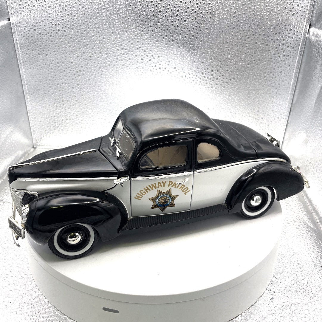 Motor Max 1940 Ford Sedan Coupe California Highway Patrol Die Cast drivers side view