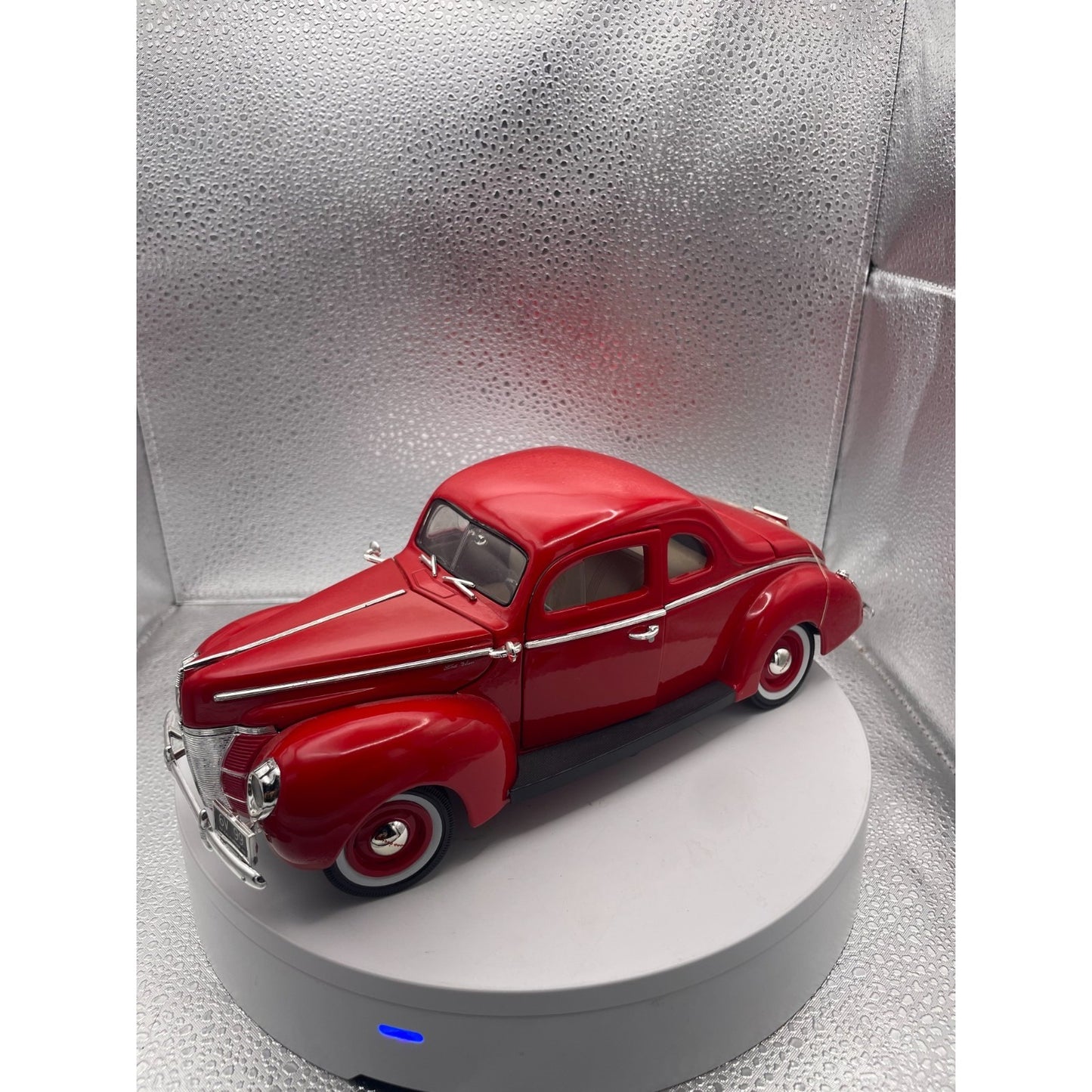 Motor Max 1940 Ford Sedan Red Die Cast, Scale: 1/18, No. 7310 drivers side view