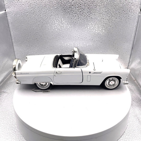 Motor Max 1956 Ford Thunderbird White Die Cast Convertible, Scale: 1/18, No. 73173 passenger side view