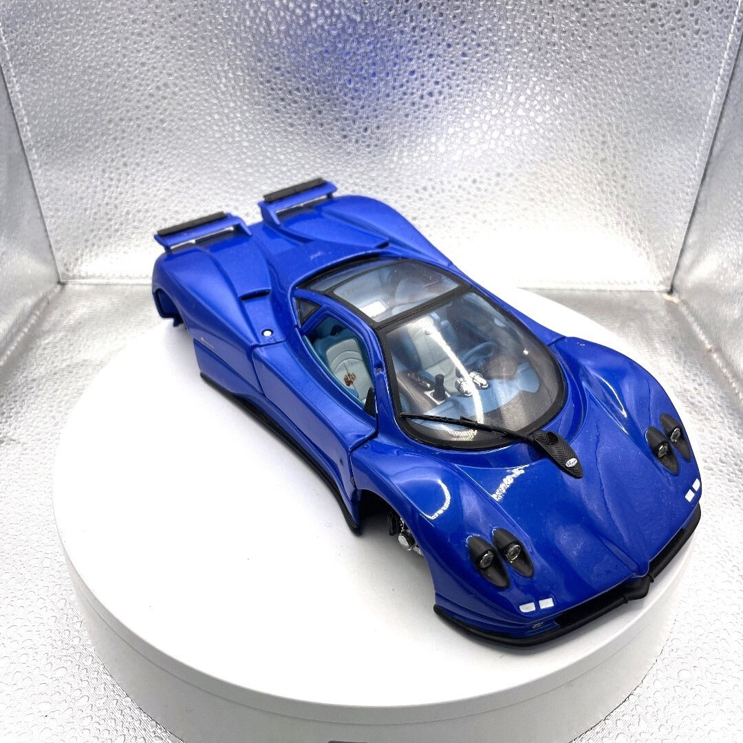 Motor Max Pagani Zonda C12 Blue Die Cast, Scale: 1/18 No. 73147 passenger/front side view