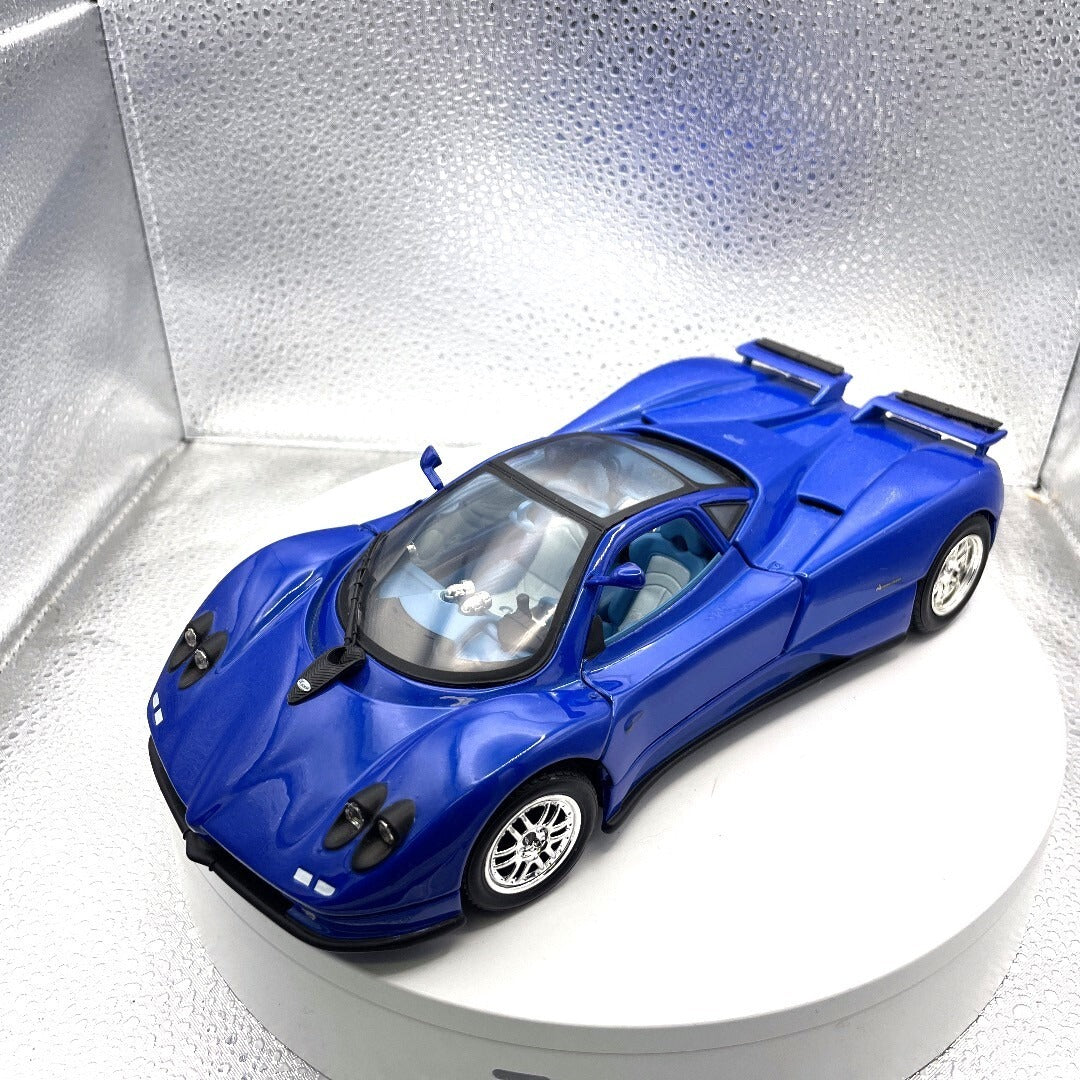Motor Max Pagani Zonda C12 Blue Die Cast, Scale: 1/18 No. 73147 front/driver's side view